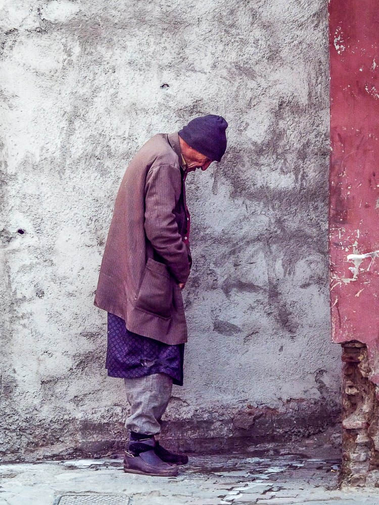 mika-588573-unsplash